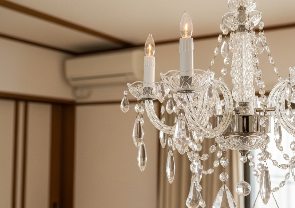 回収するシャンデリアのイメージ画像