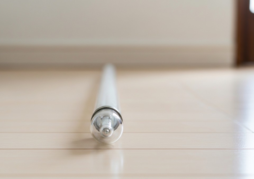 回収する蛍光灯のイメージ画像